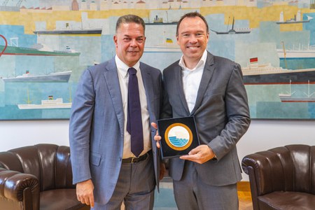 Porto di Trieste, incontro tra il presidente Marco Consalvo e il CEO di DFDS Michael Hansen