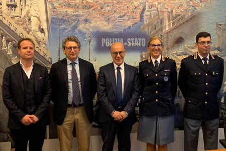 Polizia di Stato e AdSP MAO siglano l’accordo per la prevenzione ed il contrasto dei crimini informatici e la protezione dei sistemi informatici dei porti di Trieste e Monfalcone