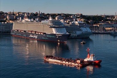 Trieste accoglie Mein Schiff 4, la nave che ha sfidato lo stretto di Hormuz. Cerimonia a bordo e oggi l'imbarco di 1.600 passeggeri